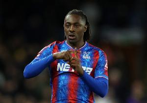 威廉希尔-邮报：热刺&amp;水晶宫接近就埃泽转会费达协议，目前已接近6500万镑